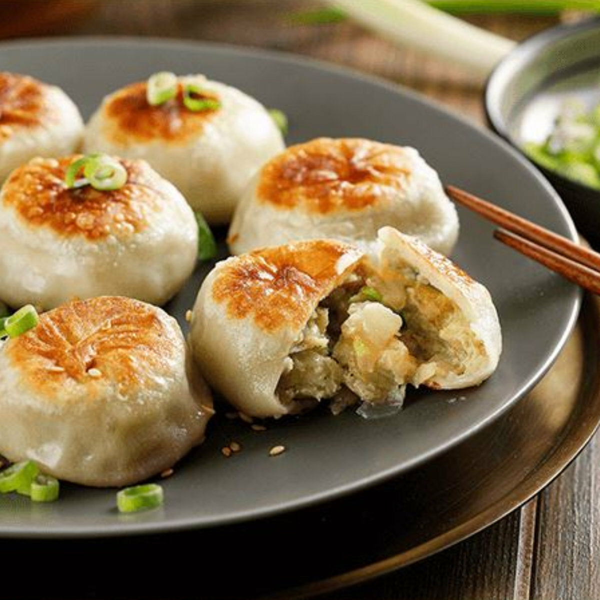 Taiwanese Hong Kong Style Juicy Pan-Fried Bun 520g