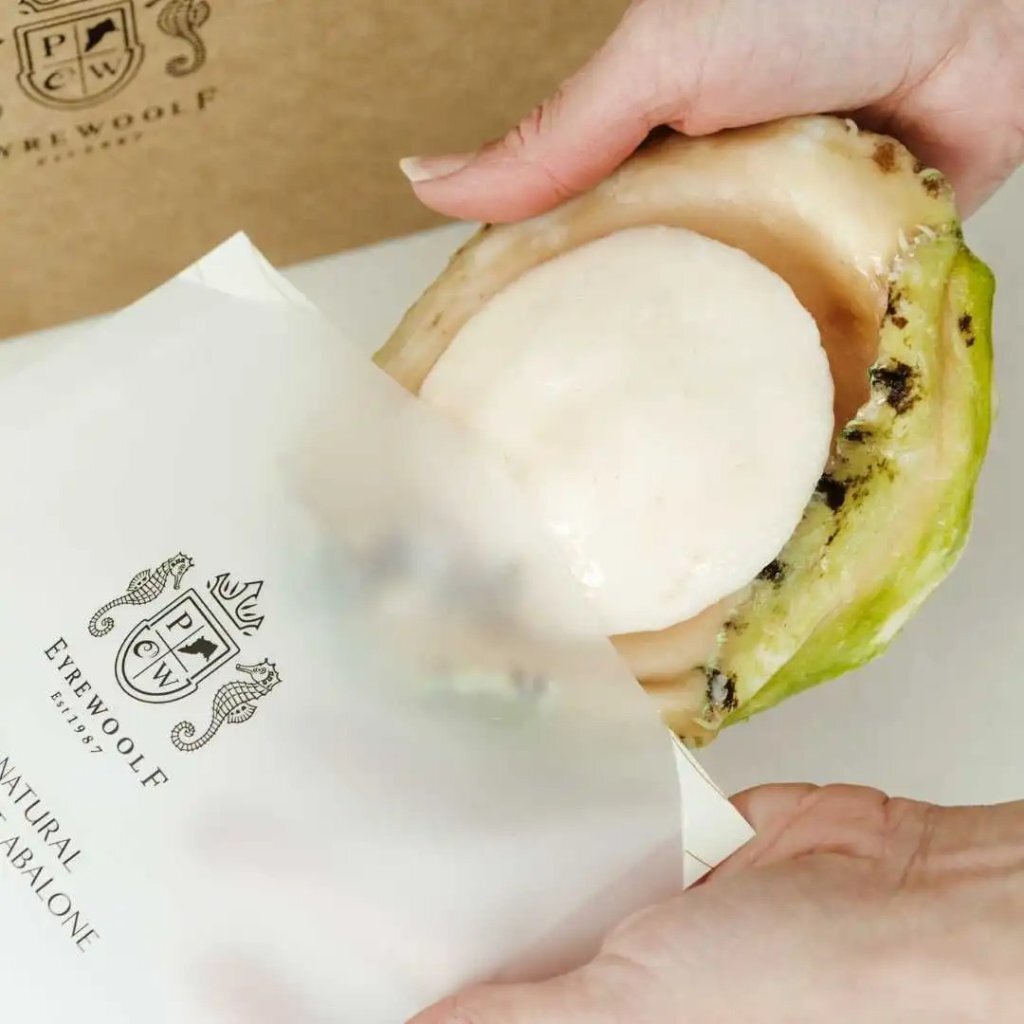 Australian Eyrewoolf Premium Wild Greenlip Abalone (2-3 pieces/lb, approx. 180-229g/piece) (Frozen)