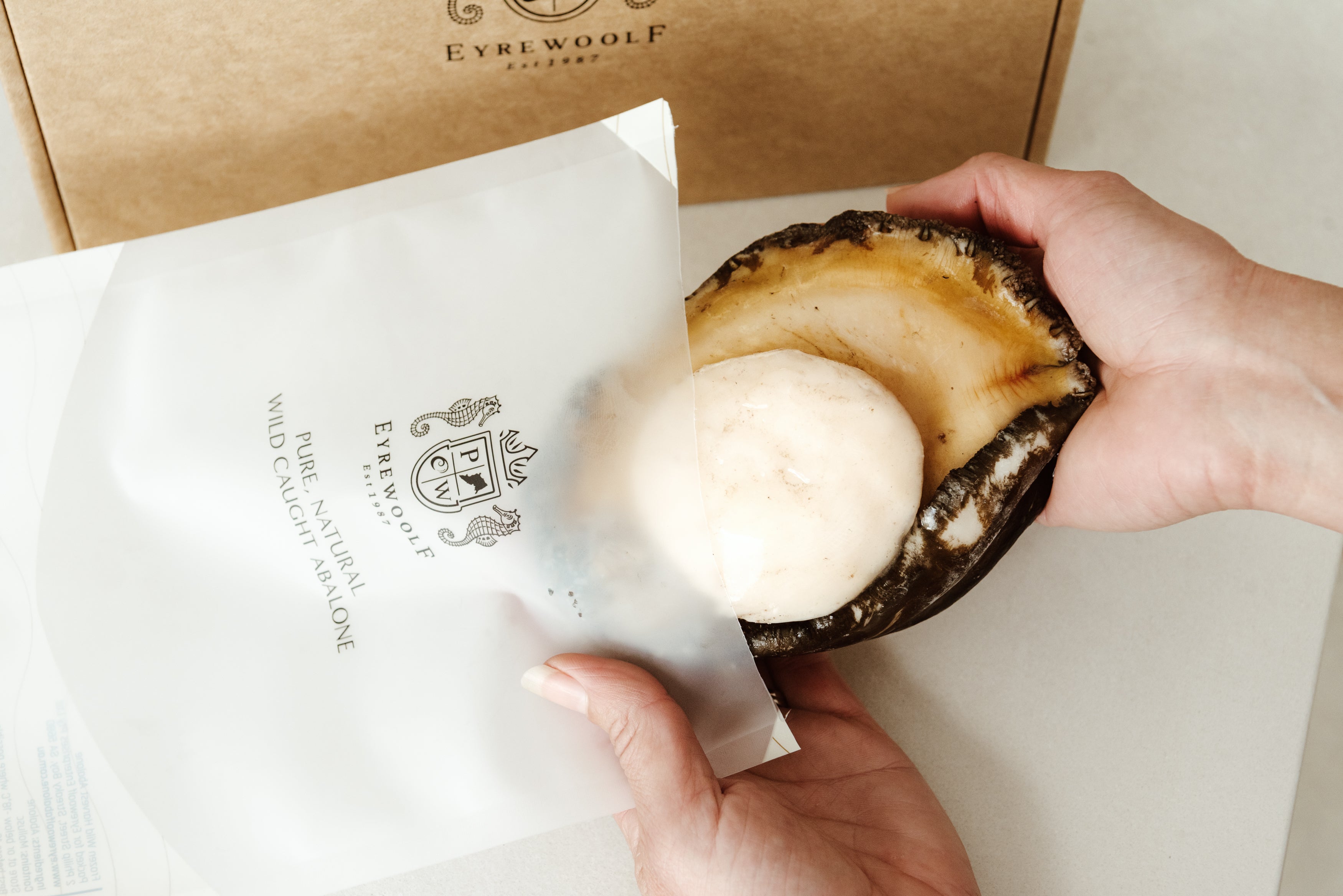 Australian Eyrewoolf Premium Wild Blacklip Abalone  (2-3 pieces/pound, approx. 180-229g/piece) (Frozen)